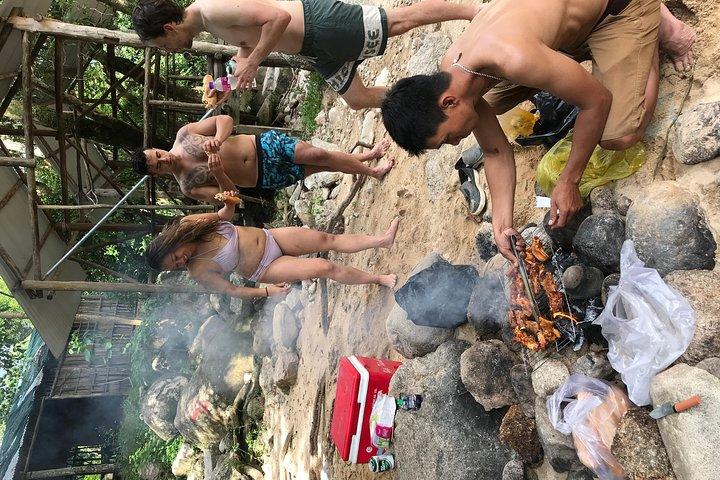 隠れたホンバ自然保護区バイクツアーBBQ,ビール,滝