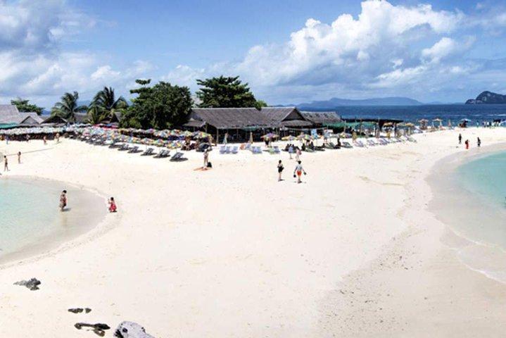 Tropical Escape: Phi Phi Islands by Speedboat from Phuket