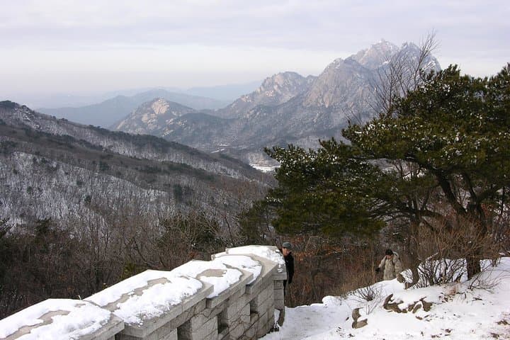 Private Bukhansan Hiking Tour (More Members Less Cost per Person)