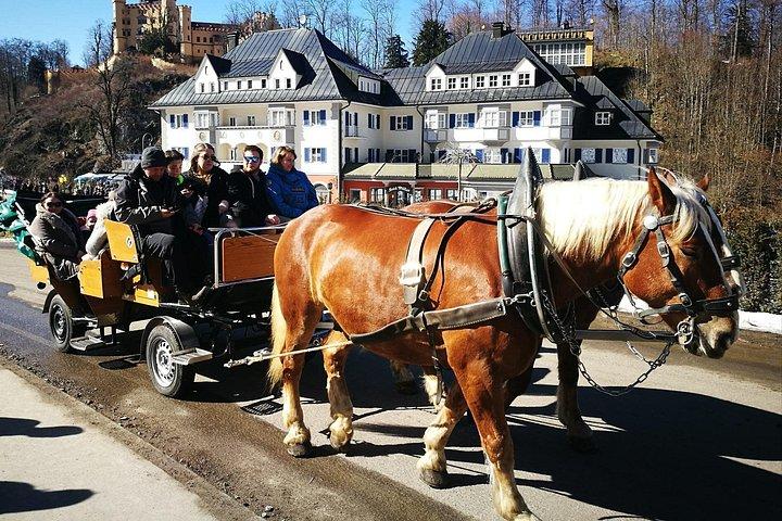 Munich: Neuschwanstein Tour with Oberammergau or Alpine Coaster