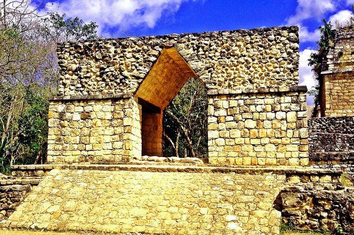 LDS-Tour nach Ek Balam + Cenote