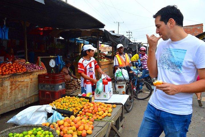 Kombi-Tour: Medellín City Tour und Antioquia's Food Markets mit traditionellem Mittagessen