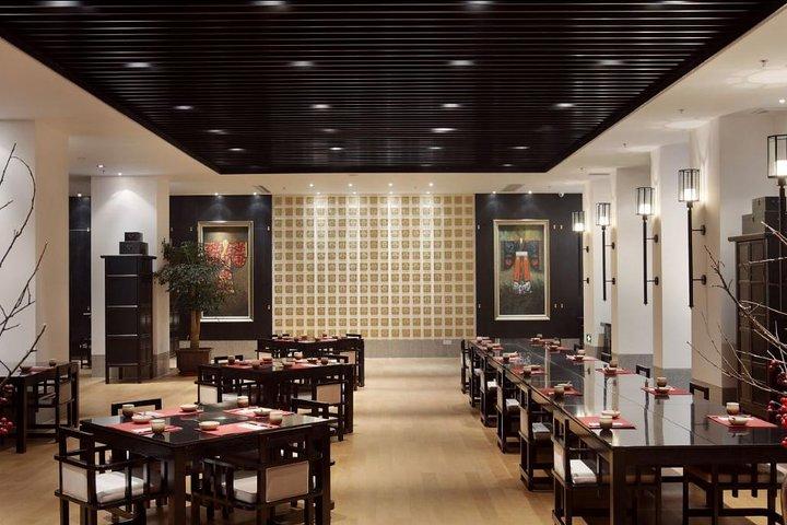Half Day Xian Luxury Tour: Hot Spring e banchetto locale a tema con la cultura Qin