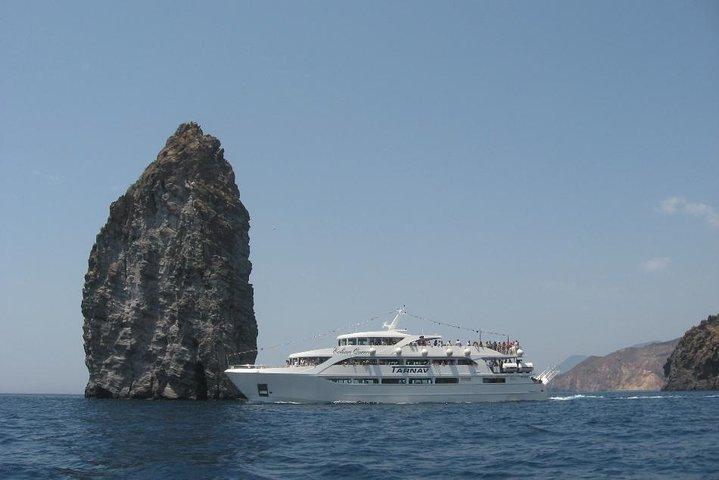 タオルミーナからのエオリア諸島の日帰り旅行：リーパリとヴルカーノ