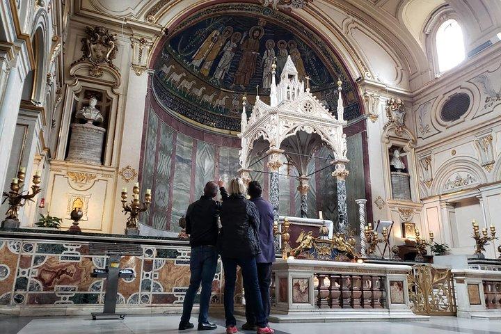 Tour privato Roma segreta in Vespa