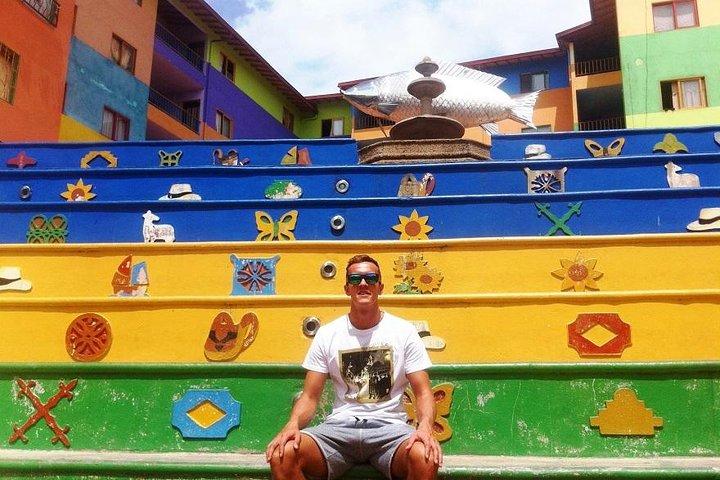 Guatape and Peñol Rock Full-Day Tour with transport from Medellin