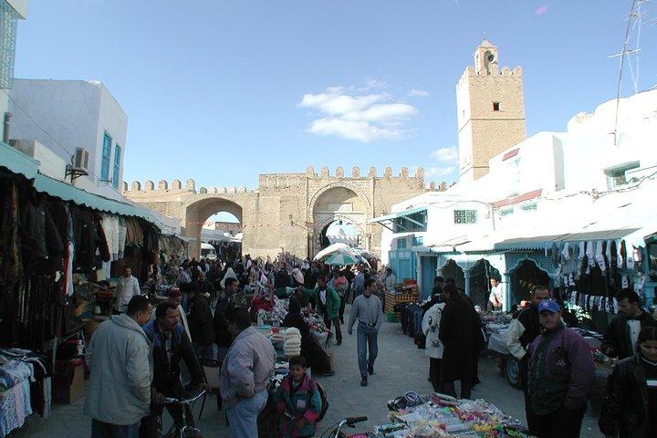 Hammamet and Sousseを出発するKaayouan＆EL JEM