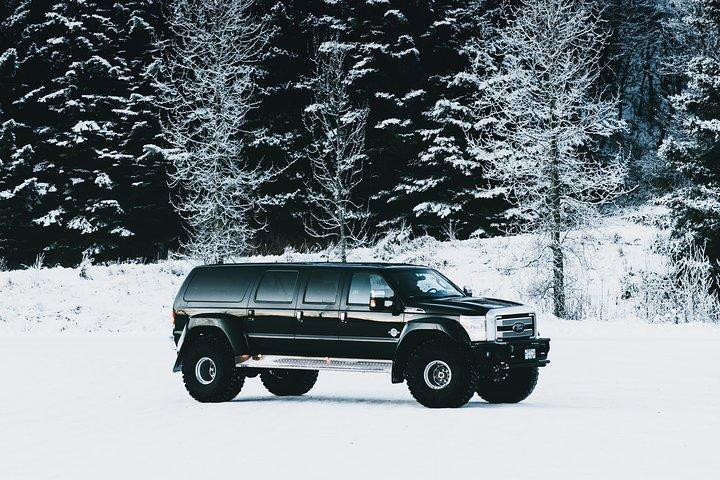 Reykjavik: Golden Circle Guided Super-Jeep Tour e Snowmobiling