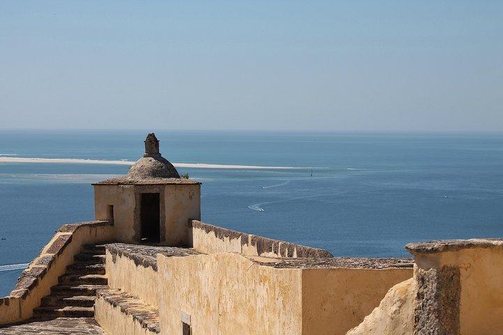 Arrábida historique et naturelle : excursion privée au départ de Lisbonne