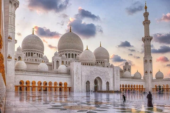 Abu Dhabi City Tour from Dubai with Grand Mosque