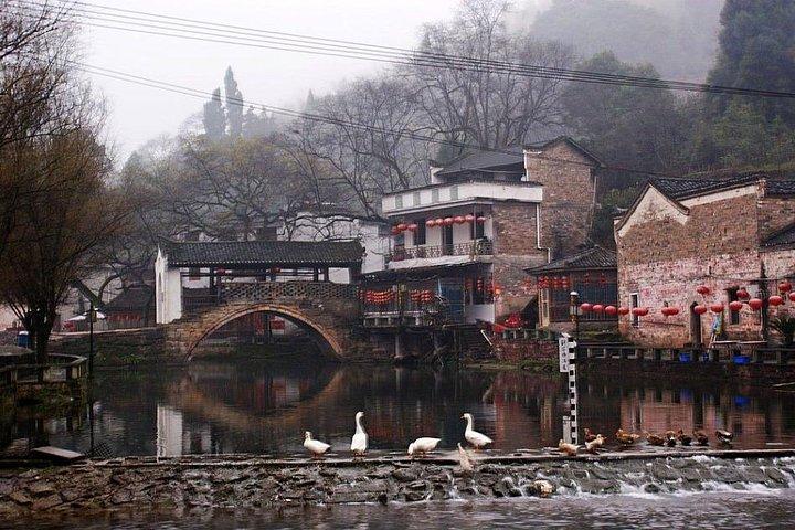 All Inclusive Private Day Trip para Liujiaqiao Village e Yinshui Cave de Wuhan