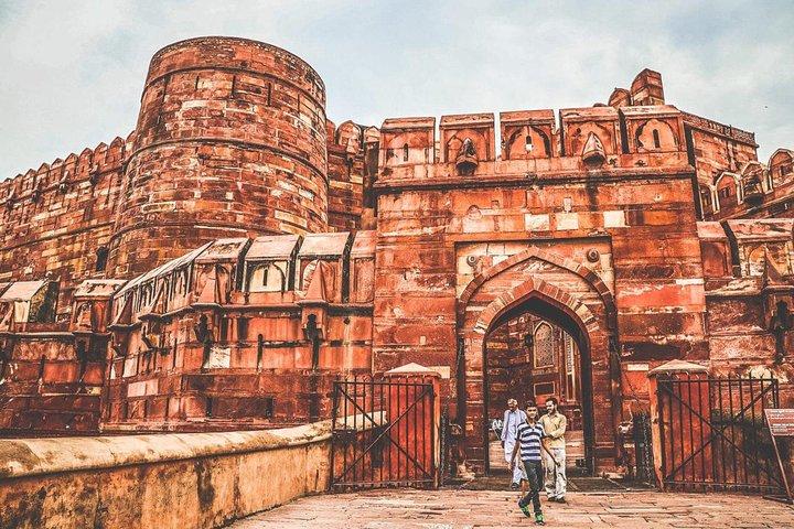 Taj Mahal und Agra Private Day-Trip von Delhi mit dem Zug