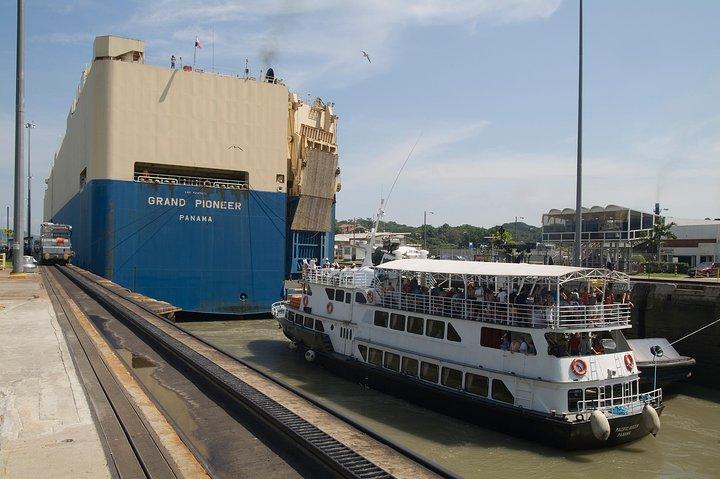 Panama Canal Partial Tour - Northbound direction