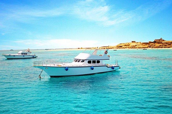 Mahmya: Giftun Island Snorkling Cruise