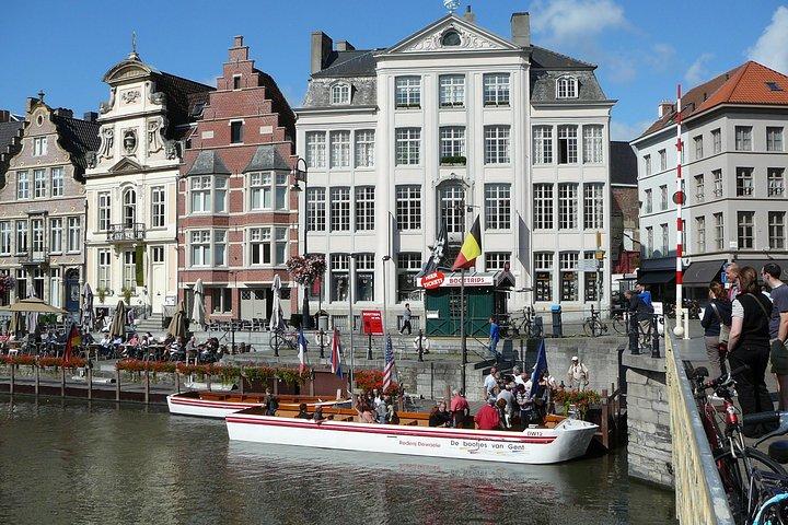 Begeleide boottocht van 40 minuten in het middeleeuwse Gent
