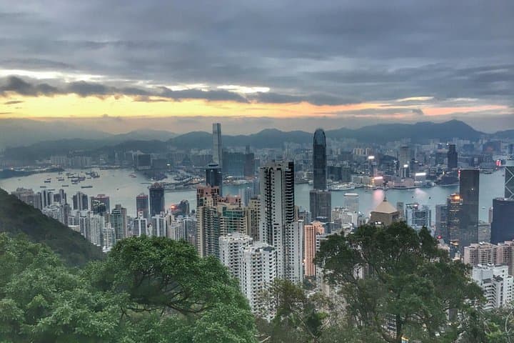 Private tour of Hong Kong - customized layover - 5 hours