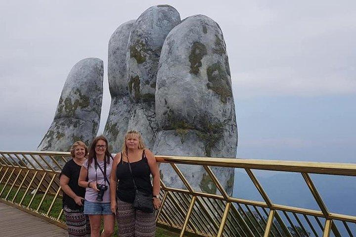 GOLDEN BRIDGE, BA NA HILL, via CABLE CAR de HOTELS en la ciudad de HUE (tour privado)