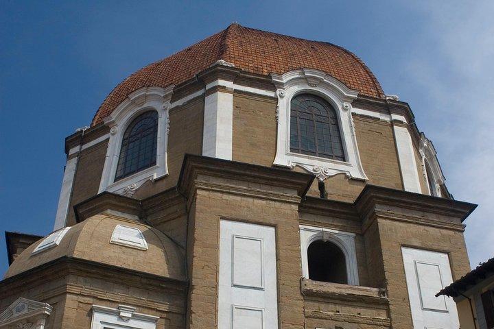Capelas Médicas e Excursão Privada à Basílica de San Lorenzo