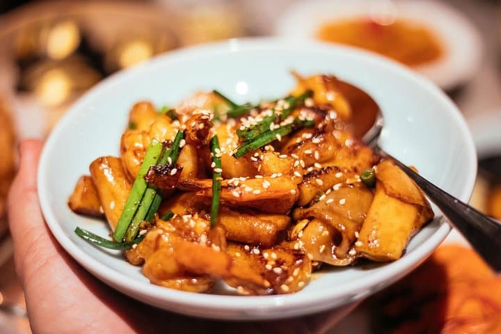 A Taste of Hong Kong: Private Tour With Locals
