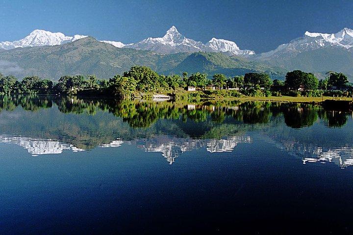 Ganztägige private Tour in Pokhara mit Sonnenaufgang in Sarangkot und einfacher Transfer von Kathmandu