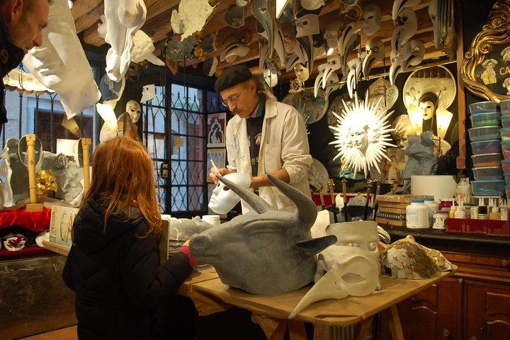 Taller privado de pintura de máscaras en Venecia