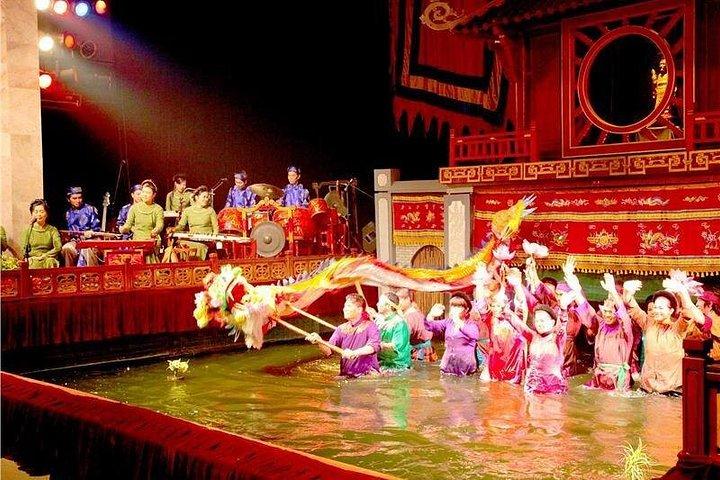 プライベート：水上人形劇とサイクロのハノイストリートフードツアー