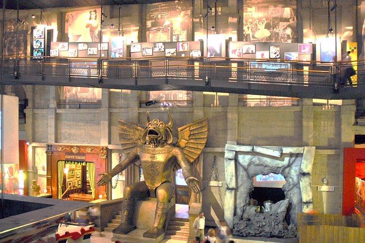 Tour de día completo por lo mejor de Turín con el Palacio Real y el Museo del Cine
