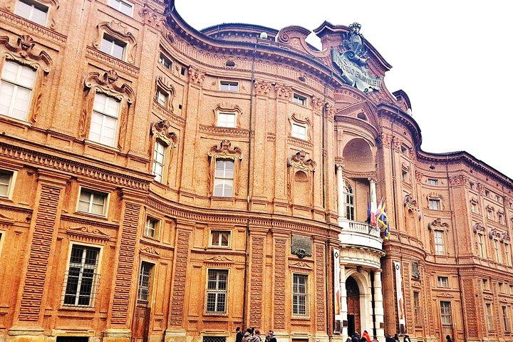Tour de día completo por lo mejor de Turín con el Palacio Real y el Museo del Cine