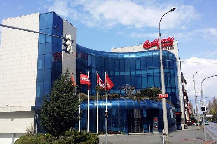 Budweiser醸造所でガイド付きツアーでチェスキークルムロフにプラハを転送