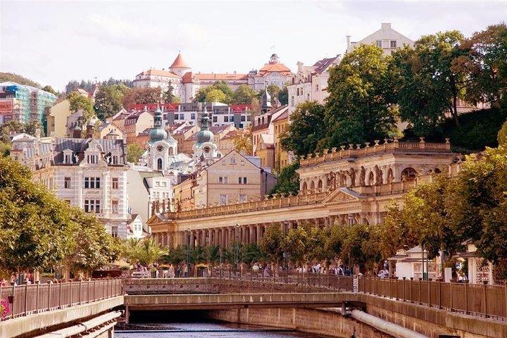 Excursion d'une journée privée de luxe de Prague à Karlovy Vary