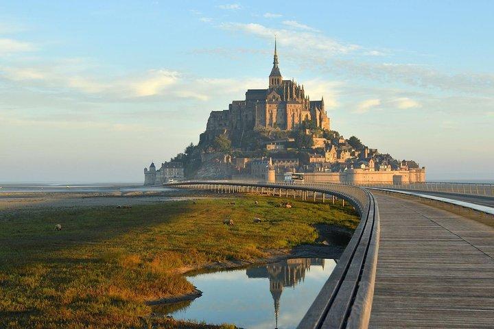 地元ドライバーとのサン・マロ発モン・サン・ミッシェル日帰り旅行 6時間