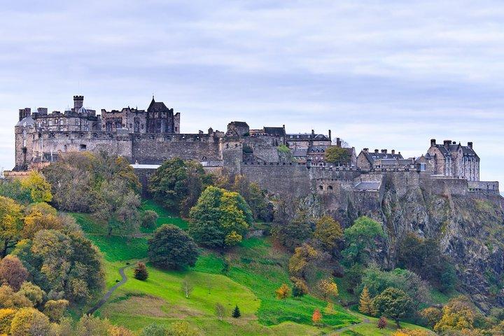 Chauffeur gedreven privé sightseeing tour door Edinburgh