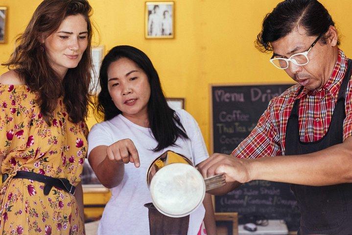 De 10 smagninger af Chiang Mai med lokalbefolkningen: Privat Street Food Tour