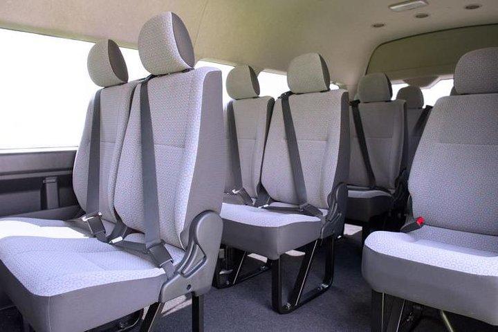 Saída privada em minibus do hotel para o aeroporto de Changi