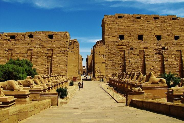 Volledige dagtour naar Luxor (Oost- en Westelijke Jordaanoever)
