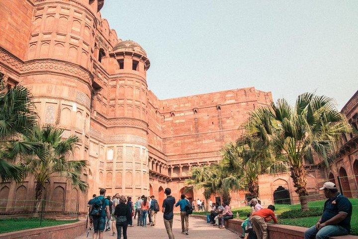 Excursión personal de Taj Mahal y Agra Fort Day desde Jaipur en coche con almuerzo