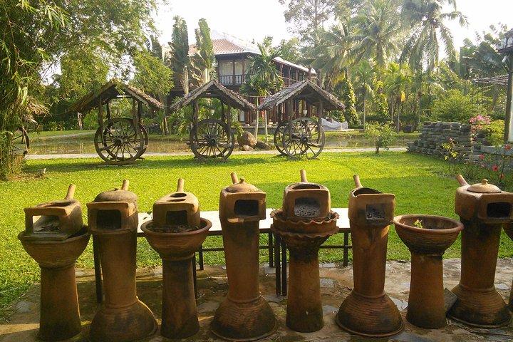Visita de meio dia ao Museu de Ao Dai no jipe ​​do exército restaurado da cidade de Ho Chi Minh