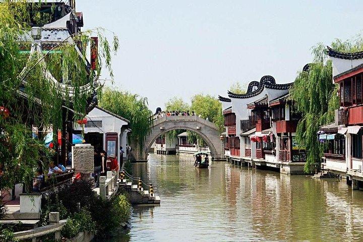 Half Day Private Tour to Zhujiajiao Ancient Town with Boat Ride