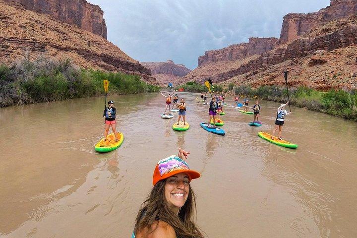 Flatwater Fun: Stand Up Paddleboard sur le fleuve Colorado