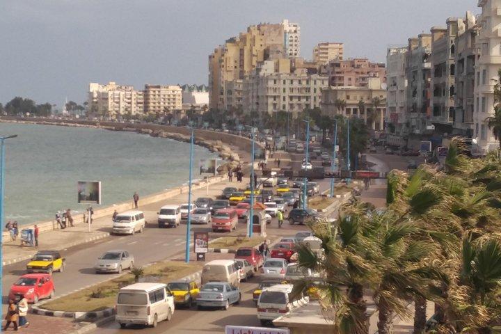 Explore o tesouro de Alexandria com guia particular, transporte e almoço
