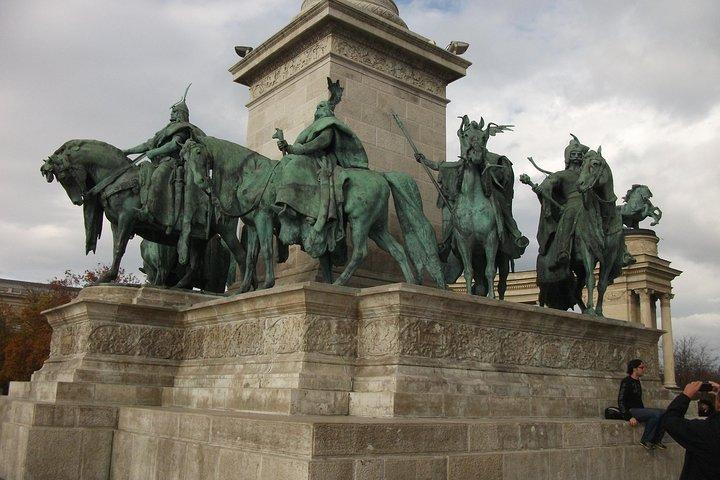 Budapest historisk och kulturell körkörningstur
