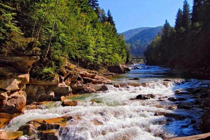 7-Days Western Ukraine and Carpathians Guided Tour from Kyiv by Private Vehicle