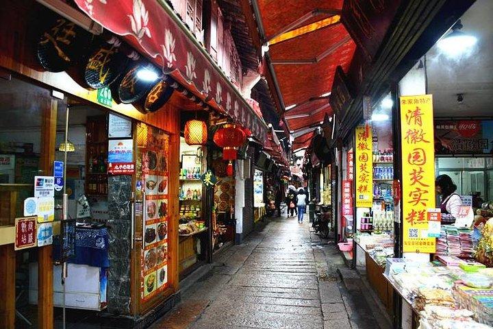 4-Hour Food Tour in Qibao Water Town vanuit Shanghai met de metro