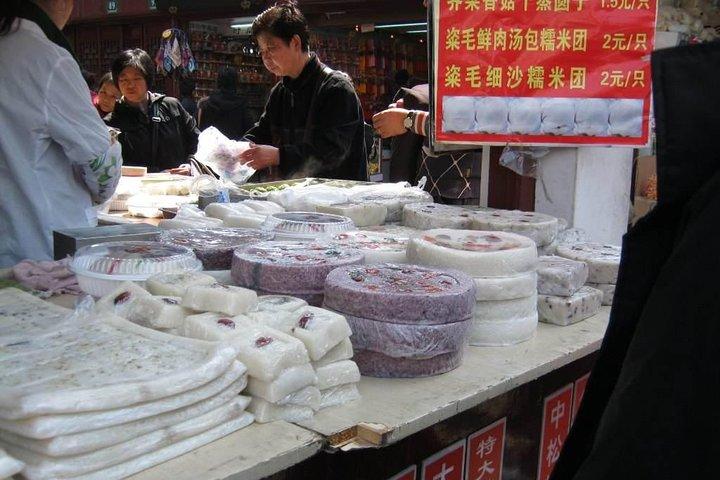 4-Hour Food Tour in Qibao Water Town vanuit Shanghai met de metro