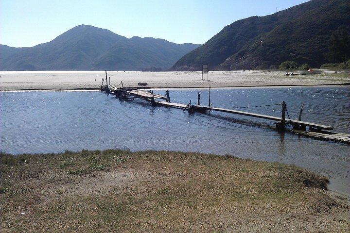 Caminata por playas desiertas en grupos pequeños en Hong Kong