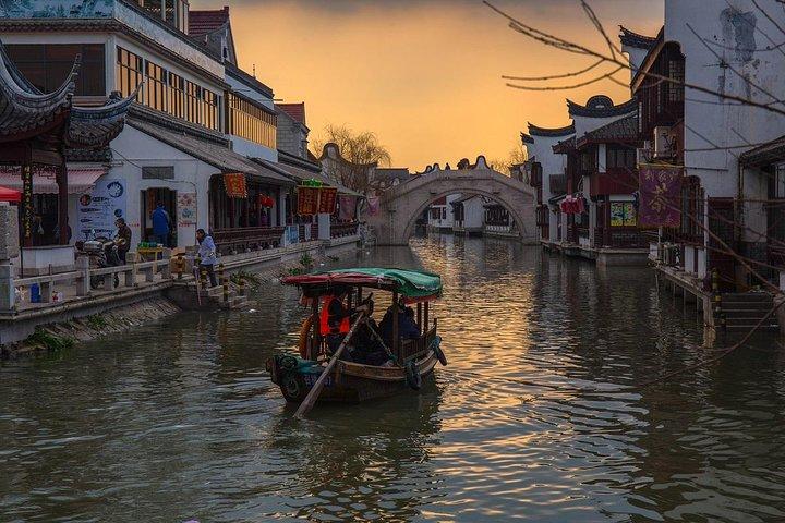 Half Day Private Tour to Zhujiajiao Ancient Town with Boat Ride
