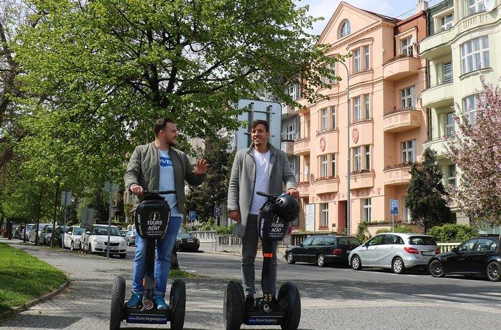 Praga Segway Tour - 3 - hora Double Monastery & Brewery Tour