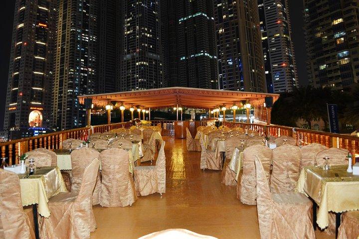 Cena in dhow Cruise Creek