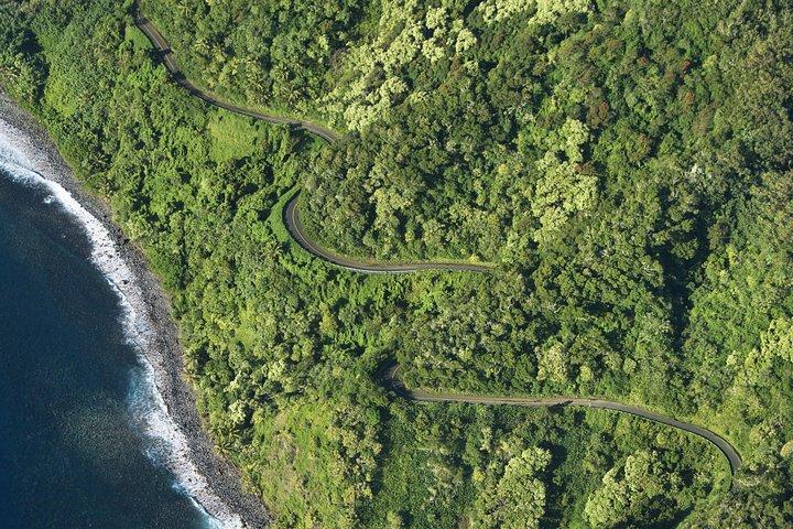 ハナへの道（Road to Hana）小グループ豪華ツアー