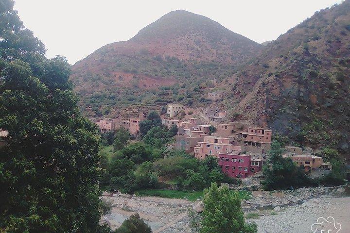 Valleys & Berber villages Atlas Mountains-sightseeing Day Trip With Camel Riding
